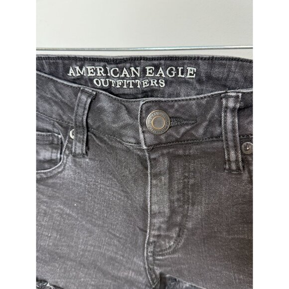 American Eagle Super Low Shortie Black Denim Raw Hem Jean Shorts Size 6 - Picture 3 of 9